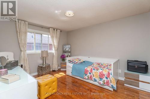 3006 Cornish Road, Mississauga, ON - Indoor Photo Showing Bedroom