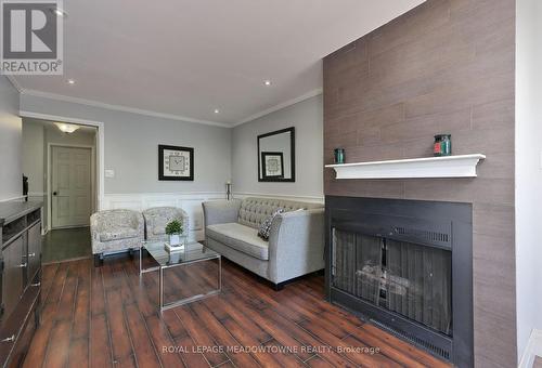 6557 Eastridge Road, Mississauga, ON - Indoor Photo Showing Living Room With Fireplace