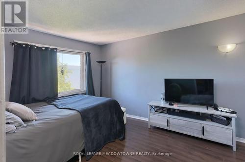 6557 Eastridge Road, Mississauga, ON - Indoor Photo Showing Bedroom