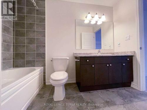 540 Goldenrod Lane, Kitchener, ON - Indoor Photo Showing Bathroom