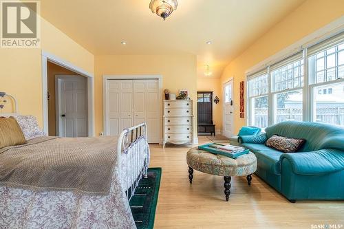 502 10Th Street E, Saskatoon, SK - Indoor Photo Showing Bedroom