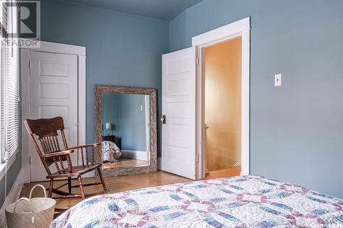 502 10Th Street E, Saskatoon, SK - Indoor Photo Showing Bedroom