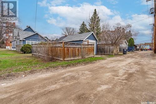 502 10Th Street E, Saskatoon, SK - Outdoor