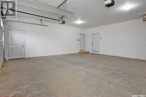4 2330 Morsky Drive, Estevan, SK - Indoor Photo Showing Garage
