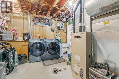 106 Pappas Crescent, Regina, SK - Indoor Photo Showing Laundry Room