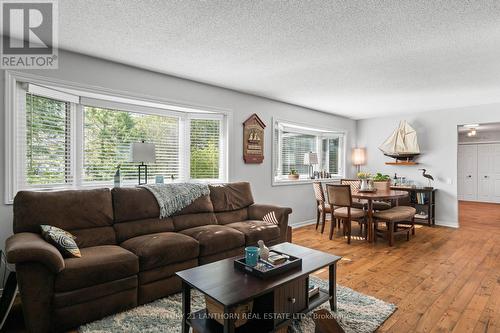 26 Cretney Drive, Prince Edward County, ON - Indoor Photo Showing Living Room