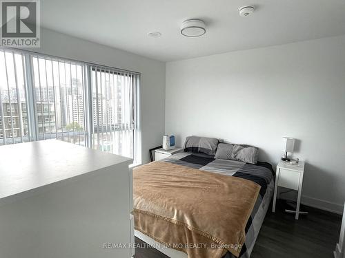 1321 - 585 Bloor Street E, Toronto (North St. James Town), ON - Indoor Photo Showing Bedroom