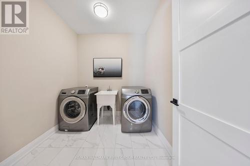 732 Hillview Crescent, Pickering, ON - Indoor Photo Showing Laundry Room