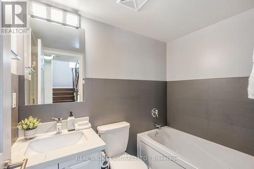 30 - 7 Brighton Place, Vaughan, ON - Indoor Photo Showing Bathroom