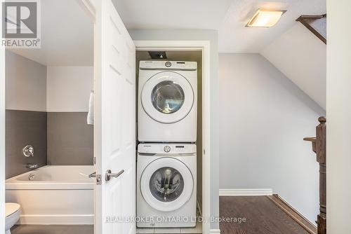 30 - 7 Brighton Place, Vaughan, ON - Indoor Photo Showing Laundry Room