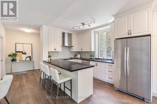 30 - 7 Brighton Place, Vaughan, ON - Indoor Photo Showing Kitchen With Stainless Steel Kitchen With Upgraded Kitchen