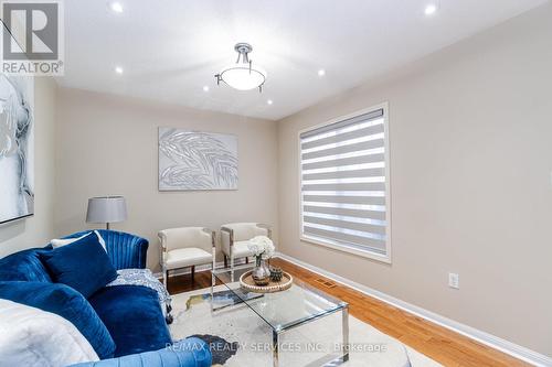 8 Sugarhill Drive, Brampton, ON - Indoor Photo Showing Living Room