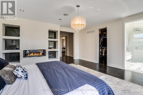 685 Montbeck Crescent, Mississauga, ON - Indoor Photo Showing Bedroom With Fireplace