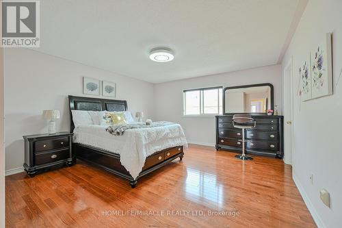 34 Seahorse Avenue, Brampton, ON - Indoor Photo Showing Bedroom