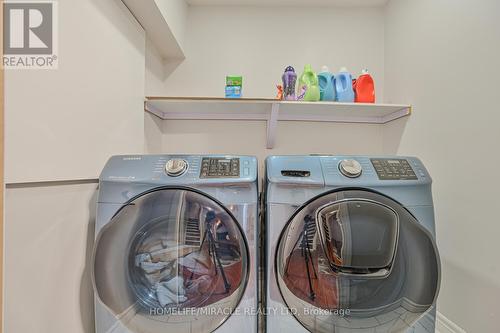 34 Seahorse Avenue, Brampton, ON - Indoor Photo Showing Laundry Room