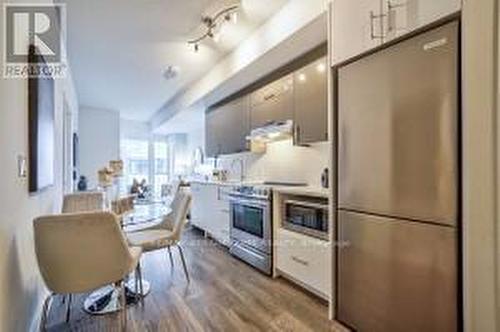 201 - 188 Fairview Mall Drive, Toronto, ON - Indoor Photo Showing Kitchen With Upgraded Kitchen