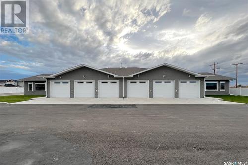 10 2330 Morsky Drive, Estevan, SK - Outdoor