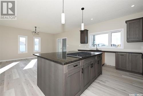 10 2330 Morsky Drive, Estevan, SK - Indoor Photo Showing Kitchen