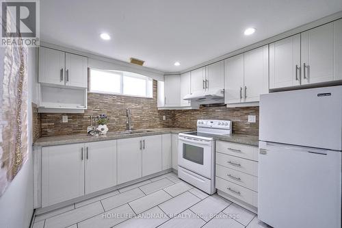 33 Birchard Street, Toronto, ON - Indoor Photo Showing Kitchen