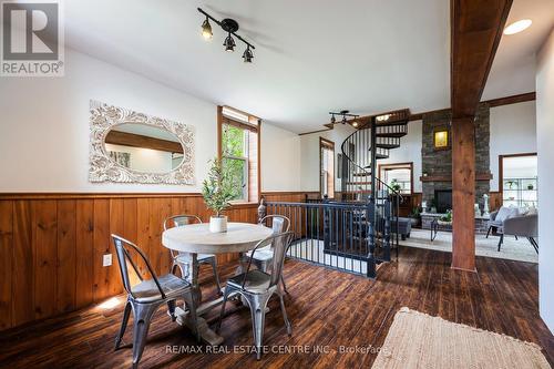 307659 Hockley Road, Mono, ON - Indoor Photo Showing Dining Room
