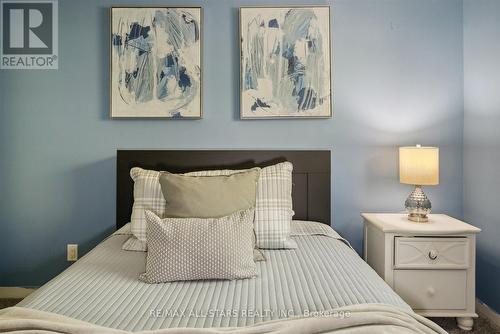 255 Cedarholme Avenue, Georgina, ON - Indoor Photo Showing Bedroom