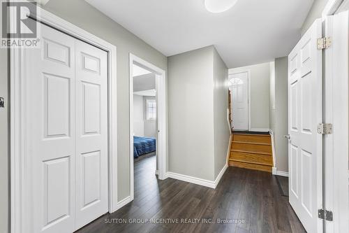 23 Shalom Way, Barrie, ON - Indoor Photo Showing Other Room