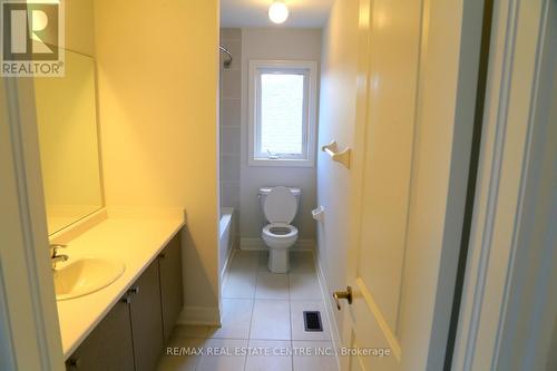 9 Rosanne Circle, Wasaga Beach, ON - Indoor Photo Showing Bathroom
