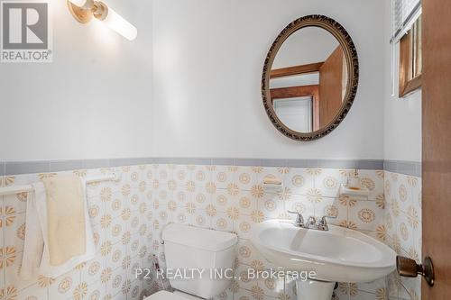 6 Archway Crescent, Toronto, ON - Indoor Photo Showing Bathroom