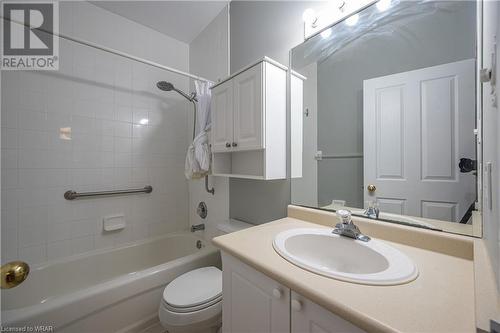 255 Keats Way Unit# 507, Waterloo, ON - Indoor Photo Showing Bathroom