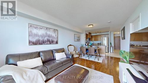 5G - 8 Rosebank Drive, Toronto, ON - Indoor Photo Showing Living Room