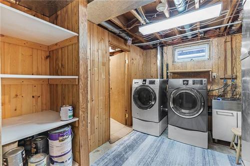 31 Wendon Bay, Winnipeg, MB - Indoor Photo Showing Laundry Room