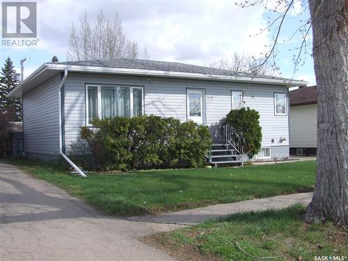 519 1St Street W, Leader, SK - Outdoor