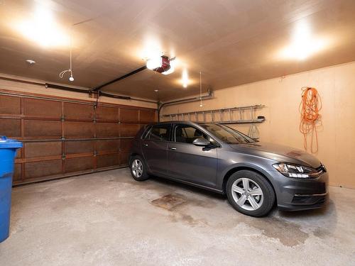 Garage - 75 Rue Crescent, Hudson, QC - Indoor Photo Showing Garage