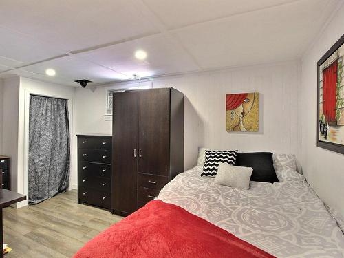 Chambre Ã Â coucher - 415 6E Avenue, Val-D'Or, QC - Indoor Photo Showing Bedroom