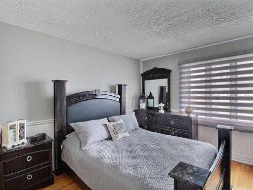 Chambre Ã  coucher principale - 415 6E Avenue, Val-D'Or, QC - Indoor Photo Showing Bedroom
