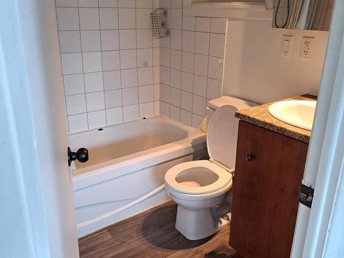 Salle de bains - 575  - 577 Boul. St-Charles, Drummondville, QC - Indoor Photo Showing Bathroom