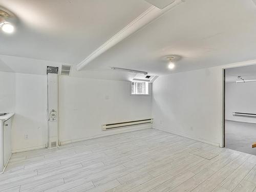 Basement - 17 Rue Du Joli-Trappeur, Sainte-Marguerite-Du-Lac-Masson, QC - Indoor