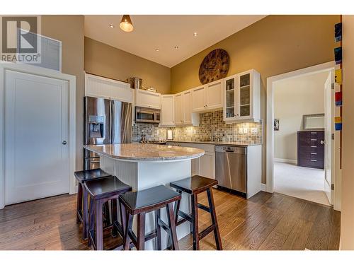 9845 Eastside Road Unit# 31, Vernon, BC - Indoor Photo Showing Kitchen With Stainless Steel Kitchen With Upgraded Kitchen