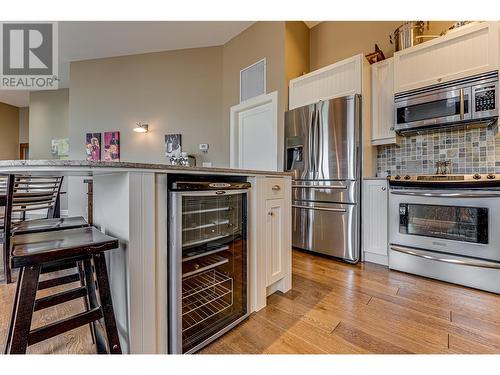 9845 Eastside Road Unit# 31, Vernon, BC - Indoor Photo Showing Kitchen With Stainless Steel Kitchen