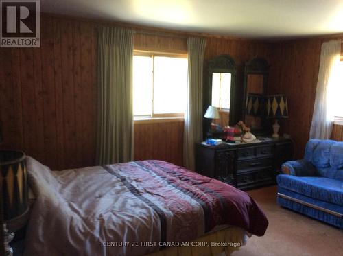 421 Warner Bay Road, Northern Bruce Peninsula, ON - Indoor Photo Showing Bedroom