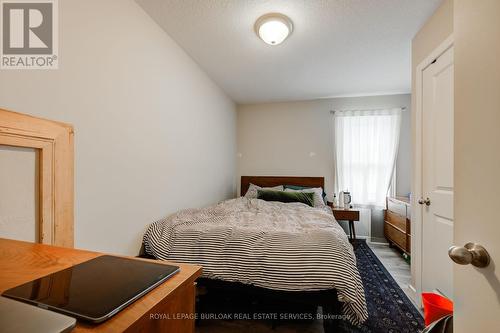 37 St Catharine Street, St. Thomas, ON - Indoor Photo Showing Bedroom