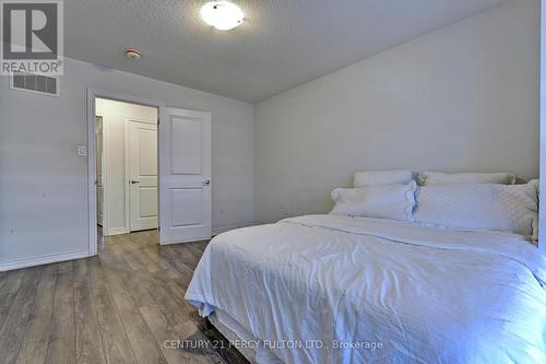 41 Rapids Lane, Hamilton, ON - Indoor Photo Showing Bedroom
