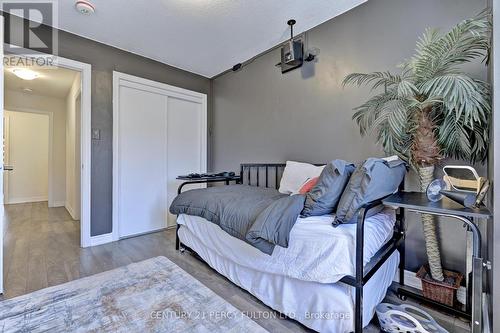 41 Rapids Lane, Hamilton, ON -  Photo Showing Bedroom