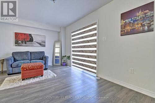 41 Rapids Lane, Hamilton, ON - Indoor Photo Showing Living Room