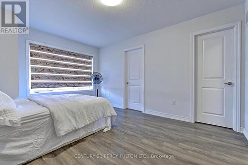 41 Rapids Lane, Hamilton, ON - Indoor Photo Showing Bedroom