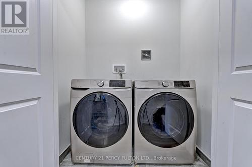 41 Rapids Lane, Hamilton, ON - Indoor Photo Showing Laundry Room