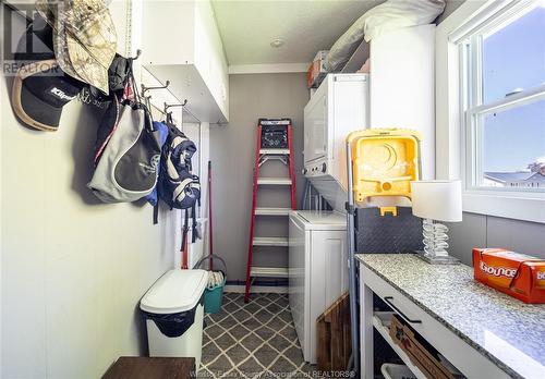 306 Detroit Line, Wheatley, ON - Indoor Photo Showing Laundry Room