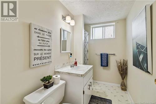 119 Sunset Drive, Fredericton, NB - Indoor Photo Showing Bathroom