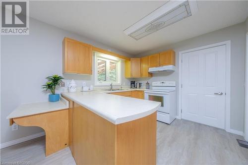 35 2Nd Avenue Ne, Chesley, ON - Indoor Photo Showing Kitchen