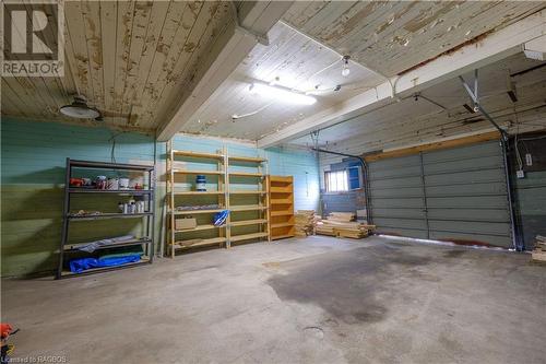 35 2Nd Avenue Ne, Chesley, ON - Indoor Photo Showing Garage